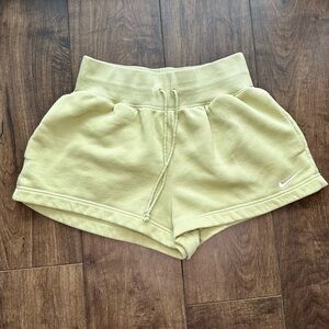 Nike Sportswear Phoenix Fleece High-Waisted Loose Shorts - Women’s Medium